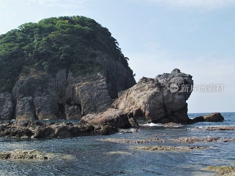 像青蛙一样的Kaeruiwa (Kaeru Rock)(日本沙宁开根国家公园)